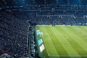 ld sports-规则改还是不改？湖人巨星哨争议背后的联盟算盘与队内暗流